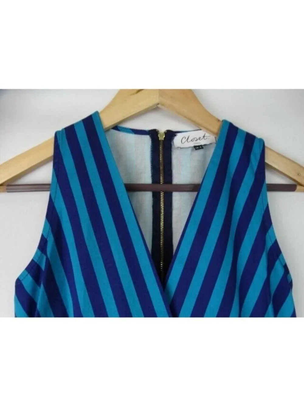 Closet London Women's Dress Size 4 Blue Striped V-Neck Sleeveless A-Line Dress
